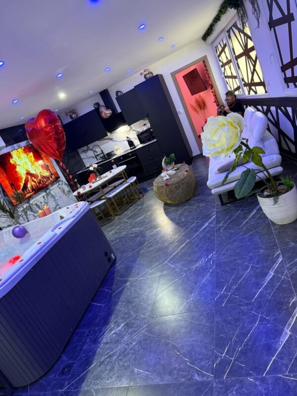 WhatsApp Image 2025-09-19 at 21.12.29 (1)